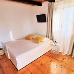 Stonehouse Ana With Jacuzzi Rovinj-krmed Krmed