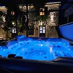 펜션 Stonehouse Ana With Jacuzzi Rovinj-krmed