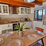 Stonehouse Ana With Jacuzzi Rovinj-krmed 펜션