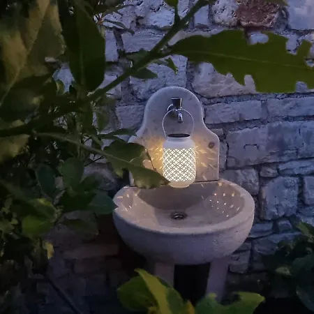 Stonehouse Ana With Jacuzzi Rovinj-krmed Prázdninový dům Krmed