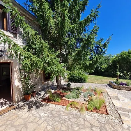 Stonehouse Ana With Jacuzzi Rovinj-krmed Krmed