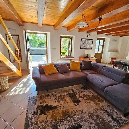 Stonehouse Ana With Jacuzzi Rovinj-krmed * Krmed