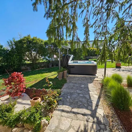 Stonehouse Ana With Jacuzzi Rovinj-krmed Vakantiehuis