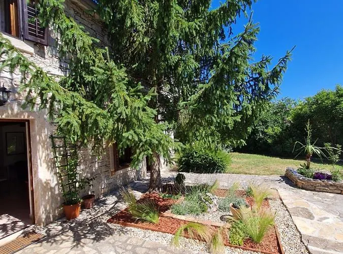 Stonehouse Ana With Jacuzzi Rovinj-krmed Krmed