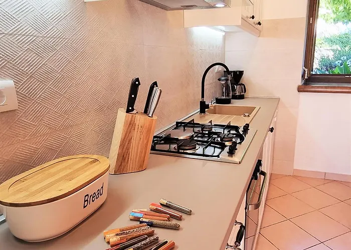 Vakantiehuis Stonehouse Ana With Jacuzzi Rovinj-krmed Krmed