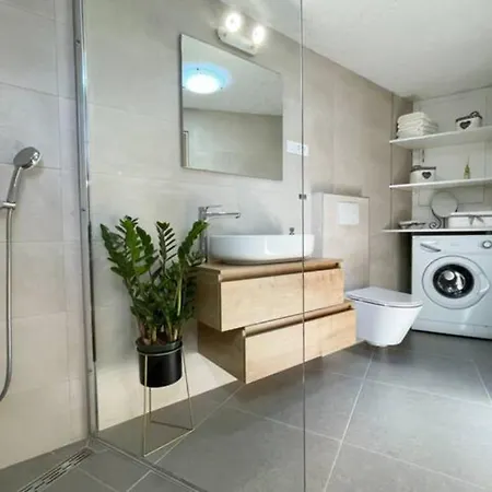 Stonehouse Ana With Jacuzzi Rovinj-krmed Holiday home